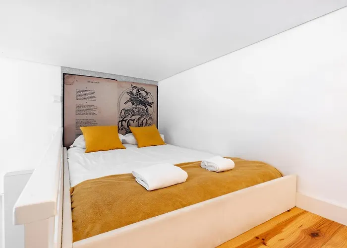 Viva Library Apartment *